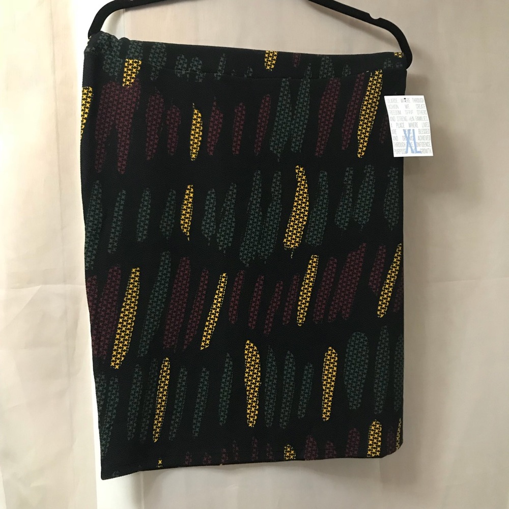 ⭐️LuLaRoe Cassie Skirt